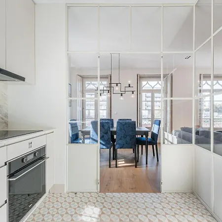 Апартаменты Guestready - Porto Wine District Penthouse *