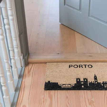 Guestready - Porto Wine District Penthouse * Вила-Нова-ди-Гая